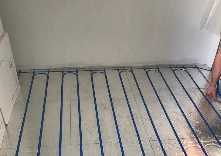 Fußbodenisolierplatten sorgen für effektive Fußbodenheizung